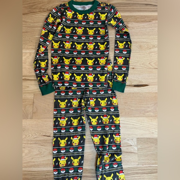 Hannah Anderson Pokémon Xmas pjs size 12 - Picture 1 of 6